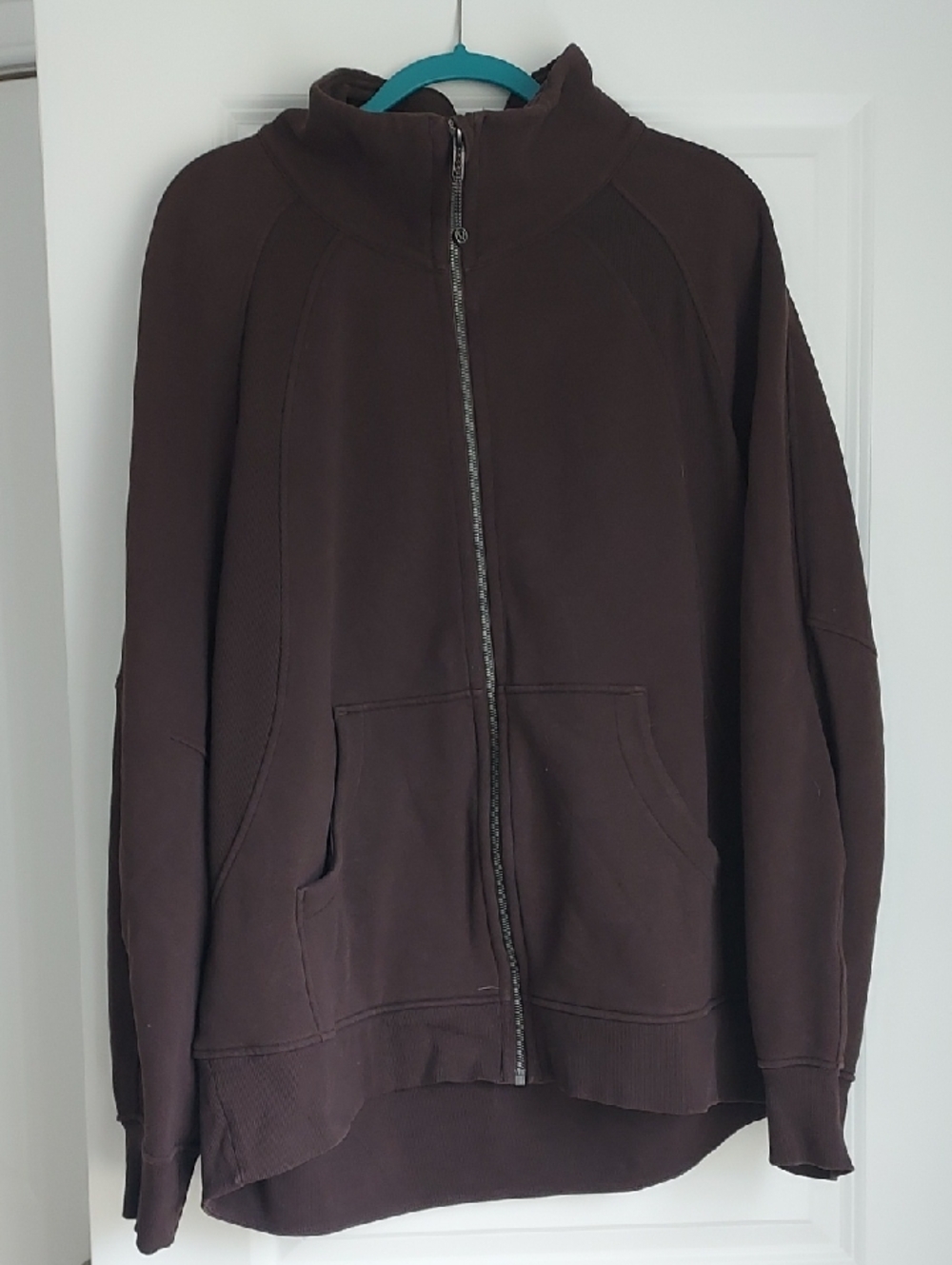 LULULEMON full zip long scuba